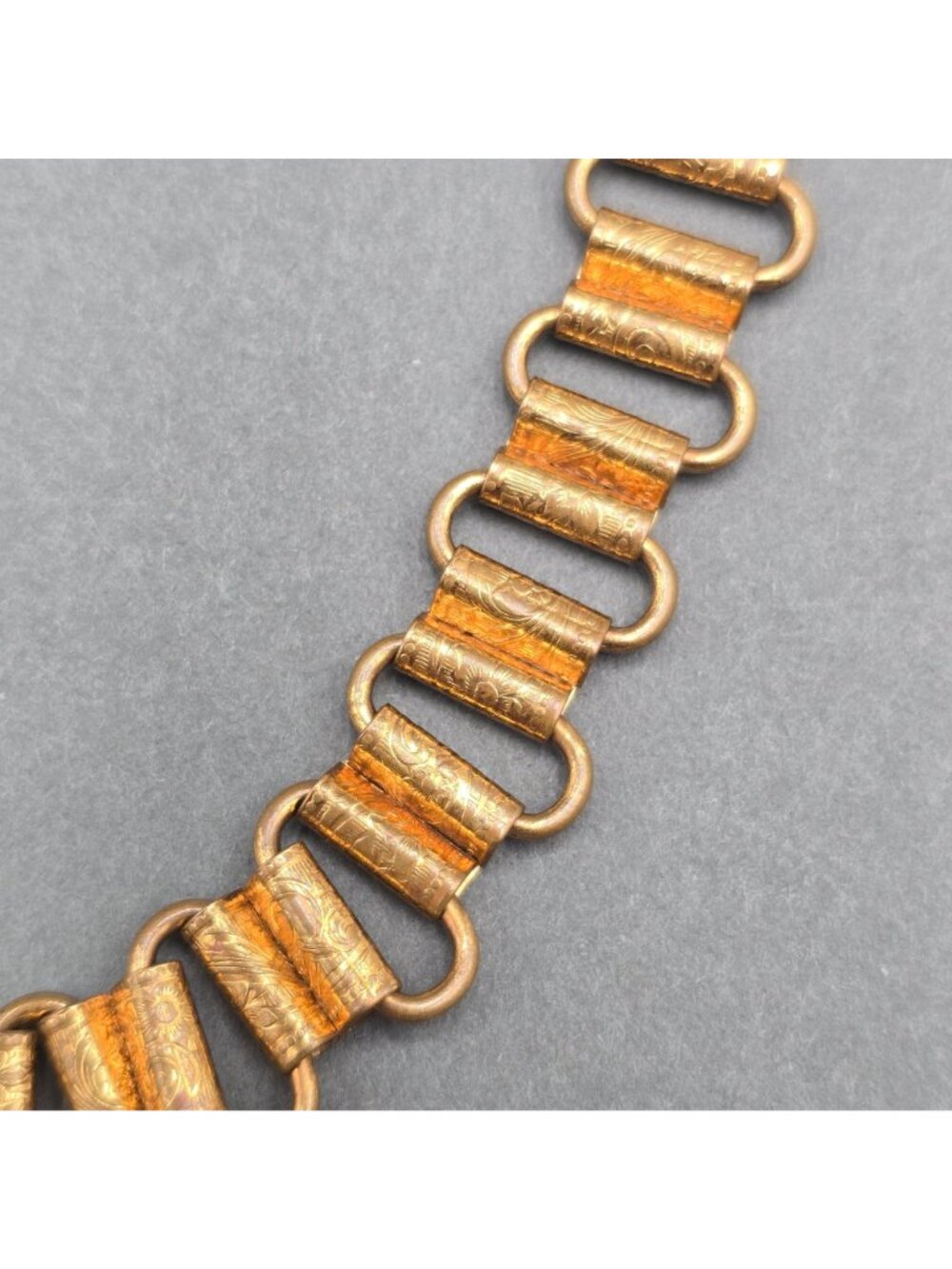 Antique Victorian Book Chain Necklace 24" Gold Tone 15.6mm Embossed Floral Panel - Picture 11 of 16